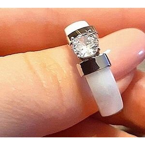 NEW Women’s 1Ct‎ Simulated Diamond Silver & White Ceramic Ring Size 6